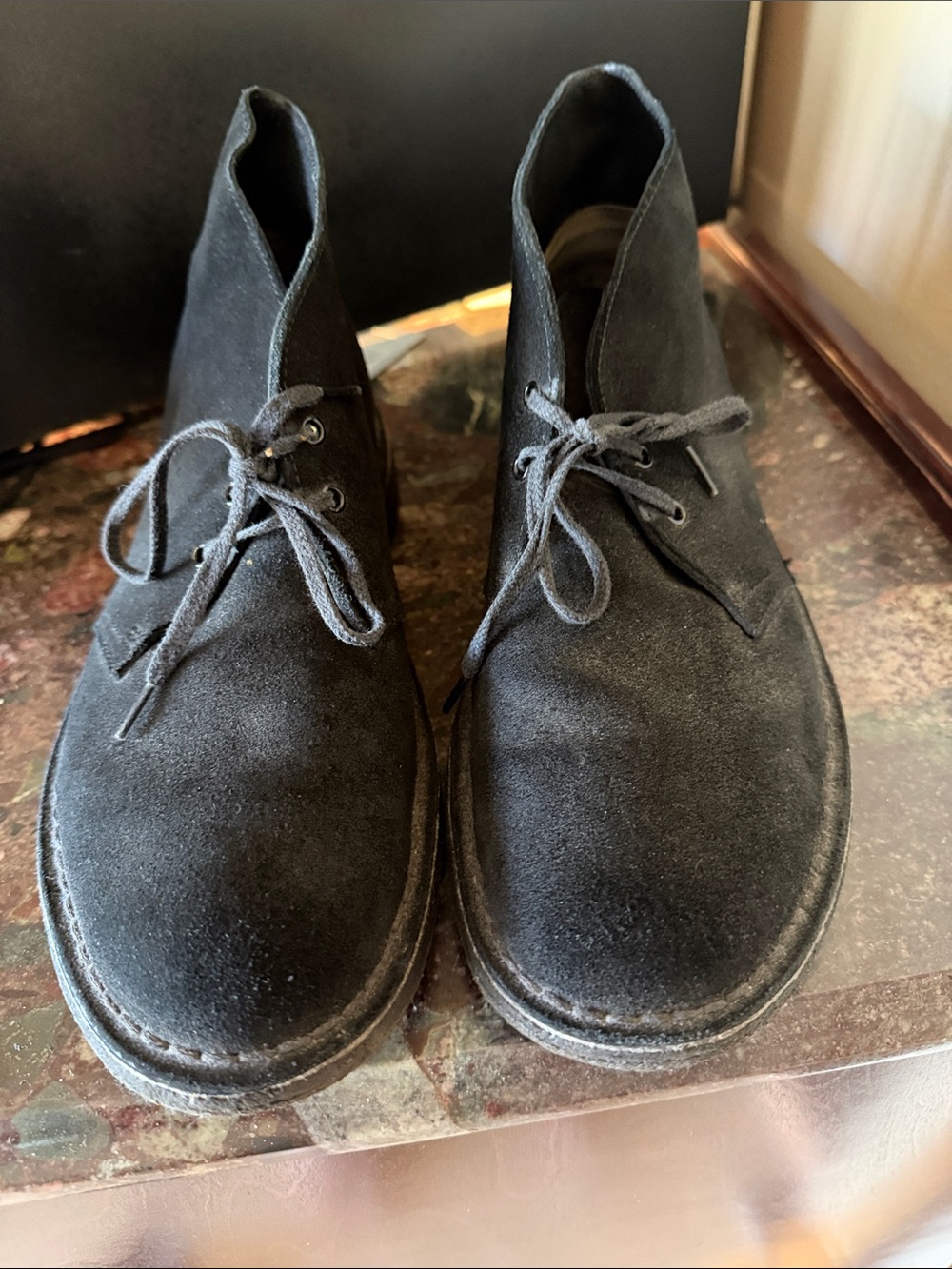Men's Black Suede Chukka Boots - Classic Lace-Up by CLARKS.